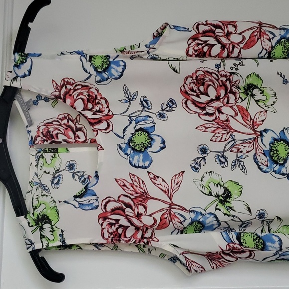 daniel rainn floral sleeveless top - Picture 2 of 13